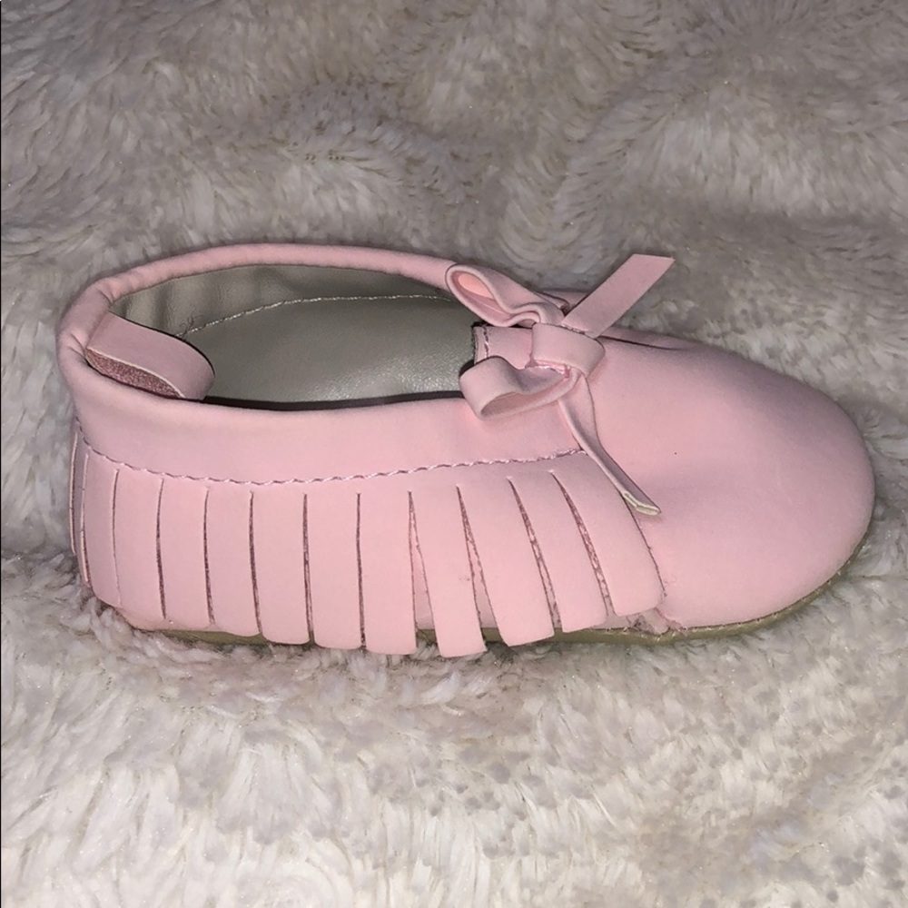 Size 6-12 months Pink Baby Shoes - Picture 2 of 8